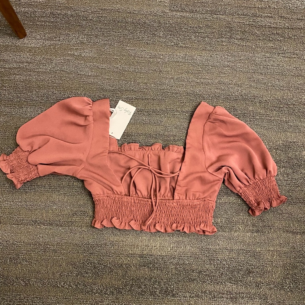 Rose colored never worn crop top from petal and pup size 8 (small)